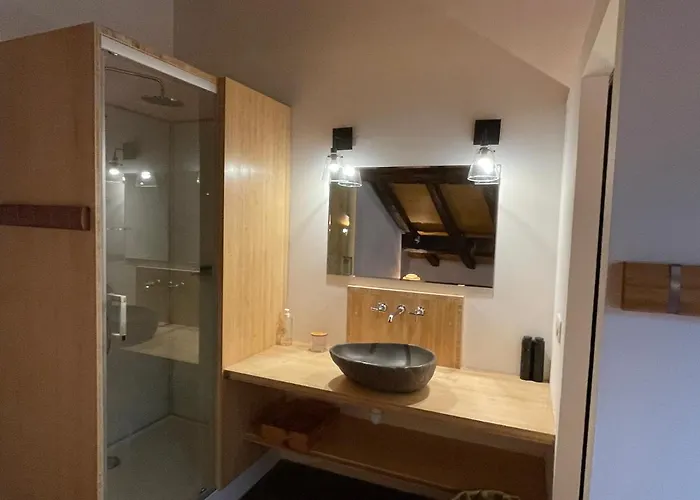 Dom wakacyjny Maison De Dans Le Centre Historique De - Cosy Townhouse In The Historical Center Of